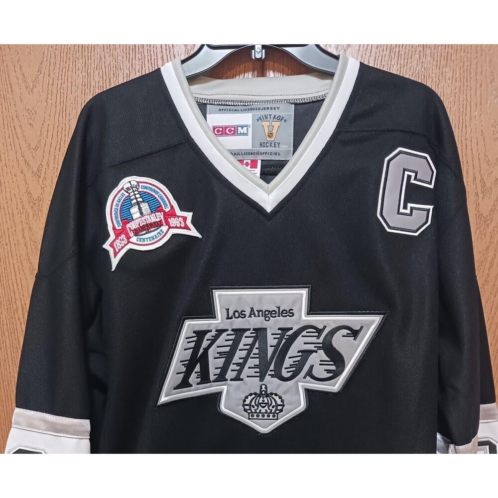 Wayne Gretzky (CCM)-(Kings)-(Jersey)-(Black/Grey)-(New)-(Size:XL-52)-$110.00 - Picture 3 of 9